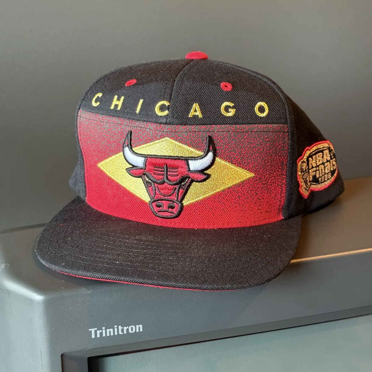 Chicago Bulls NBA Finals 1996 Snapback - Very Good - NOSTOS Duluth GA
