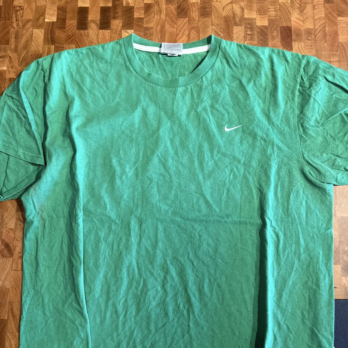 Nike Small Swoosh Tee - Good - NOSTOS Duluth GA