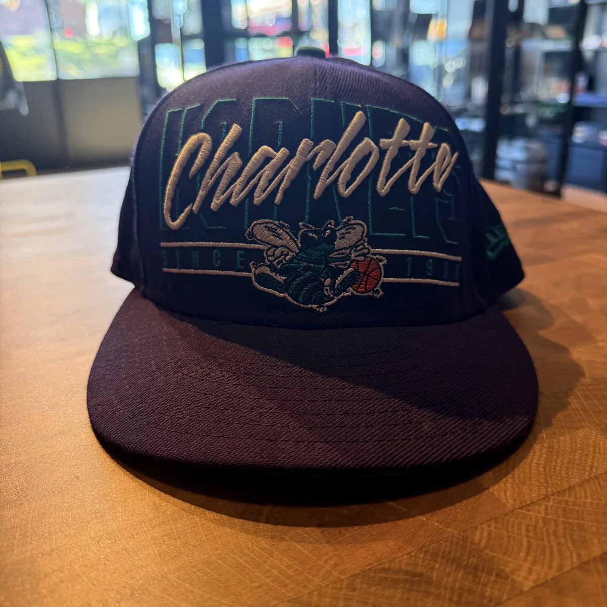 Charlotte Hornets Hardwood Classics Fitted Cap - Very Good - NOSTOS Duluth GA