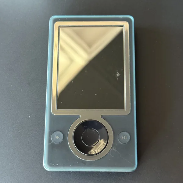 Microsoft Zune 30 (1st Generation) 30GB - Black - Very Good - NOSTOS Duluth GA