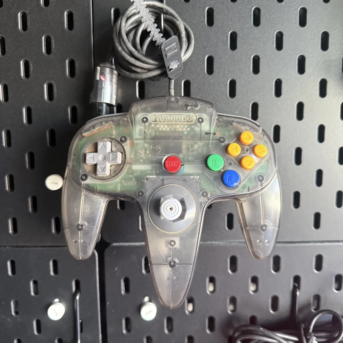 Nintendo 64 Controller (Smoke Grey) - Nintendo 64 (N64) - Good - NOSTOS Duluth GA
