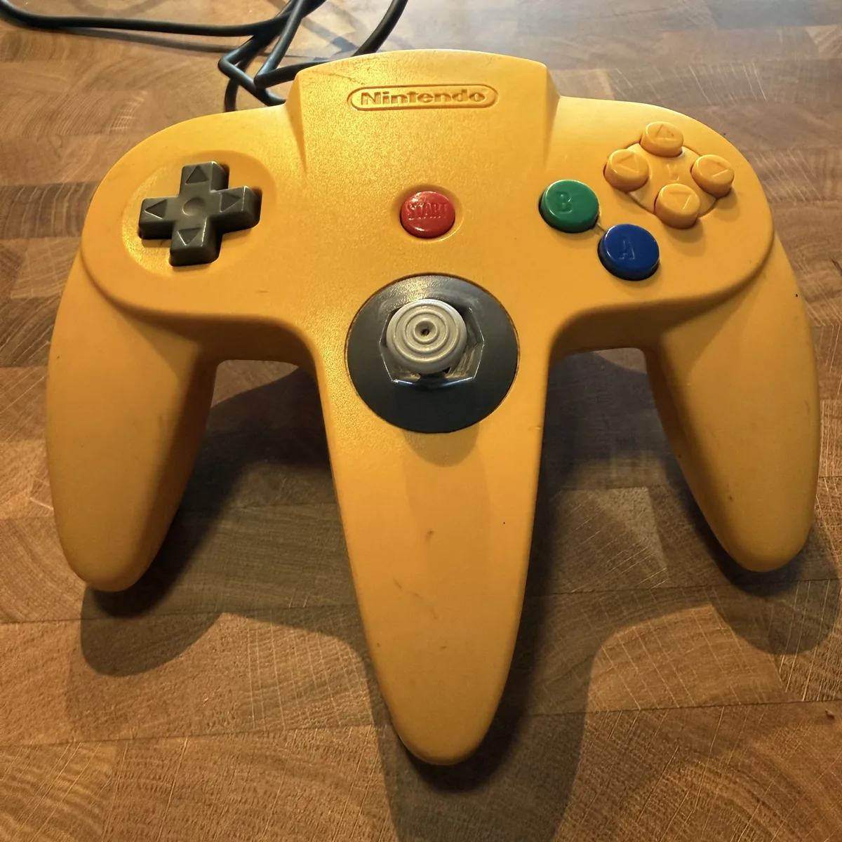 Nintendo 64 Controller (Yellow) - Nintendo 64 (N64) - Loose - NOSTOS Duluth GA