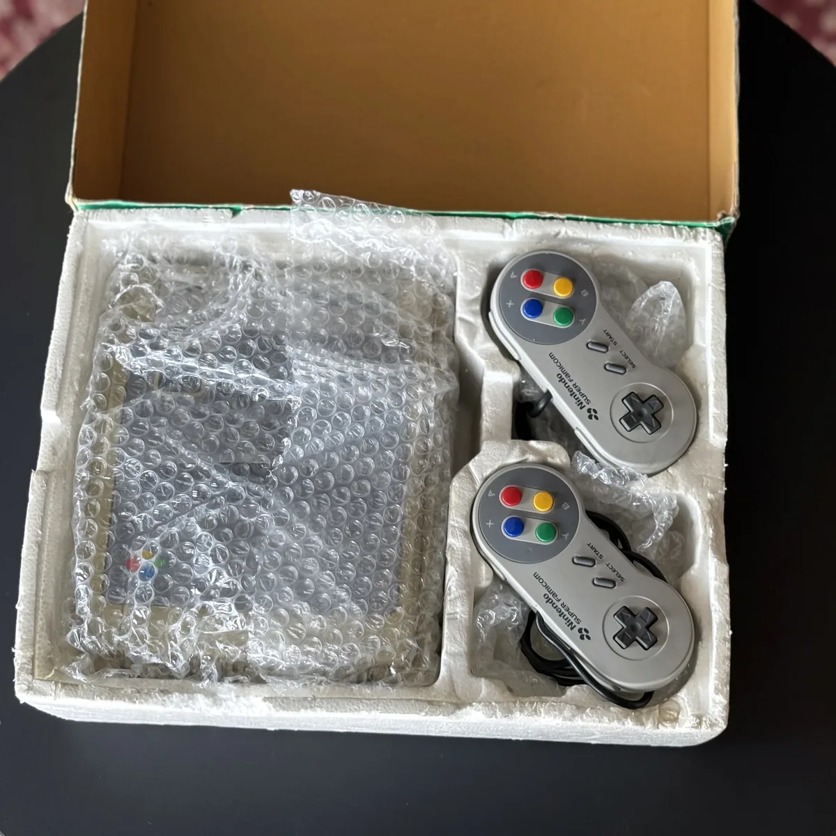 Super Famicom Console (Boxed) — view 3