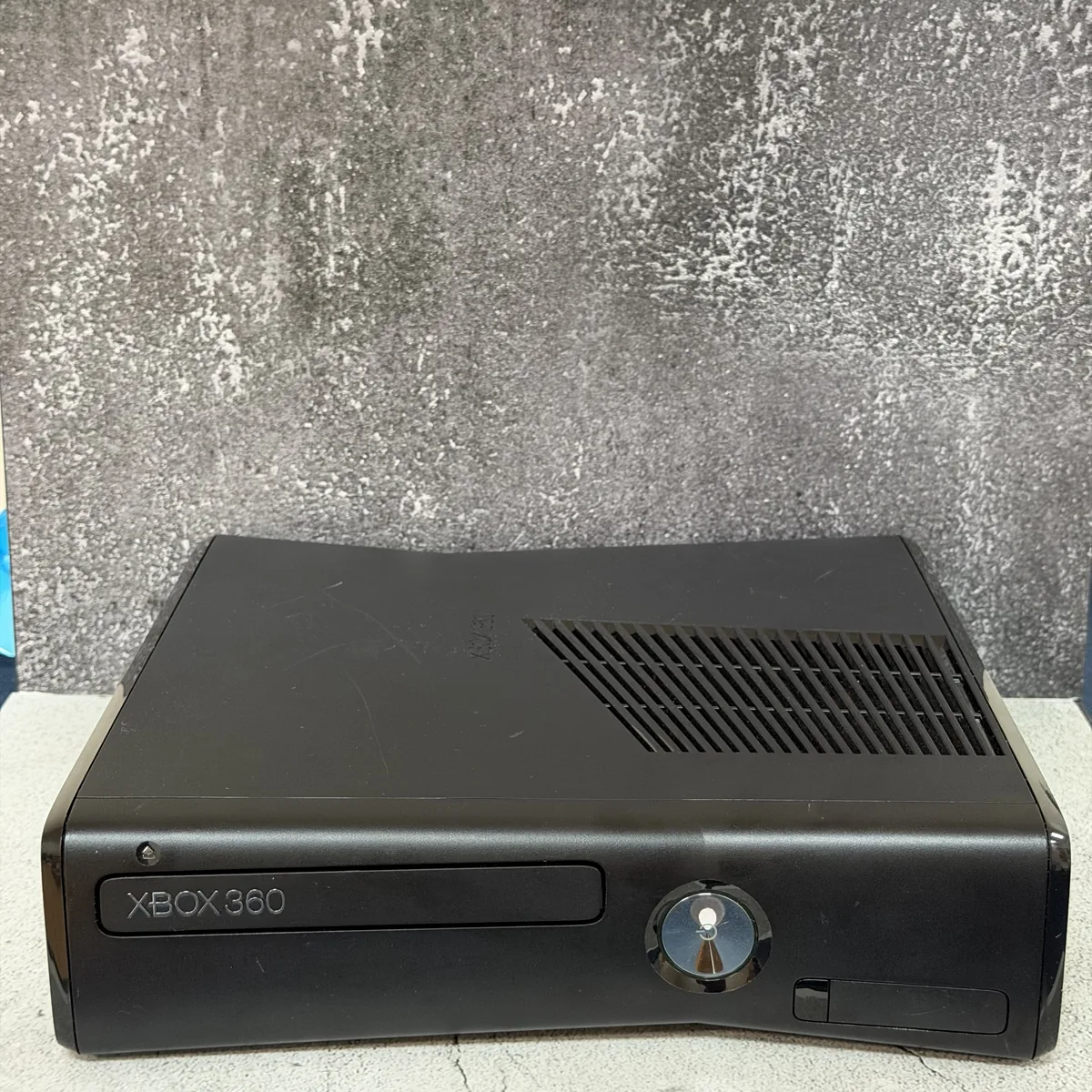 Xbox 360 Slim Console (4GB) - Xbox 360 - Hardware Only - NOSTOS Duluth GA