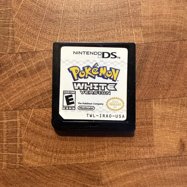 Pokemon White Version - Nintendo DS - Cart Only - NOSTOS Duluth GA